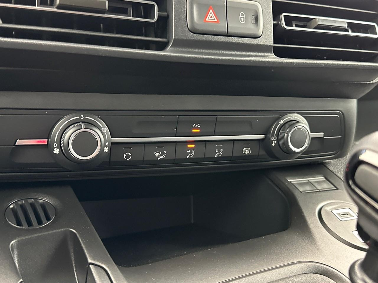 Citroën Berlingo van m diesel 100 ch manuelle — photo 27