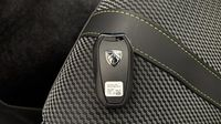 Peugeot 2008 1.2 Hybrid 145ch GT e-DCS6 — photo 16
