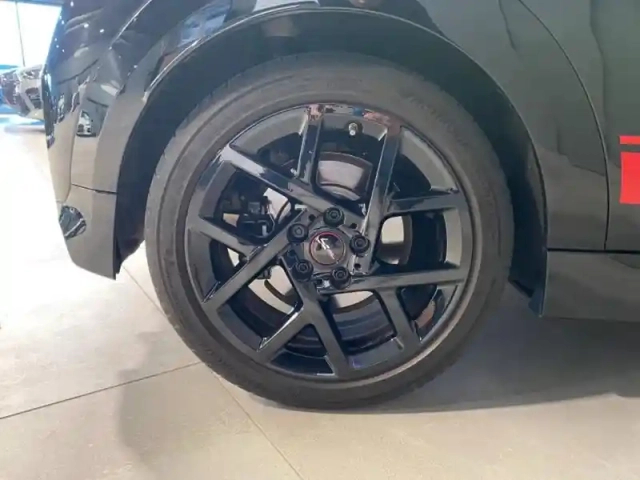 Mini Cooper 3 portes s 204ch jcw dkg7 — photo 10