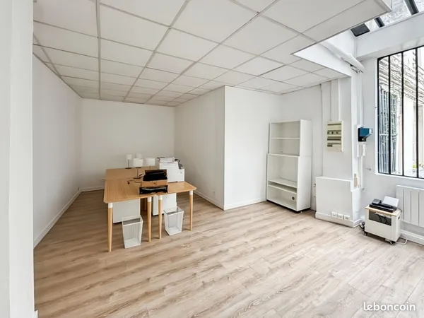 Bureau 38 m²