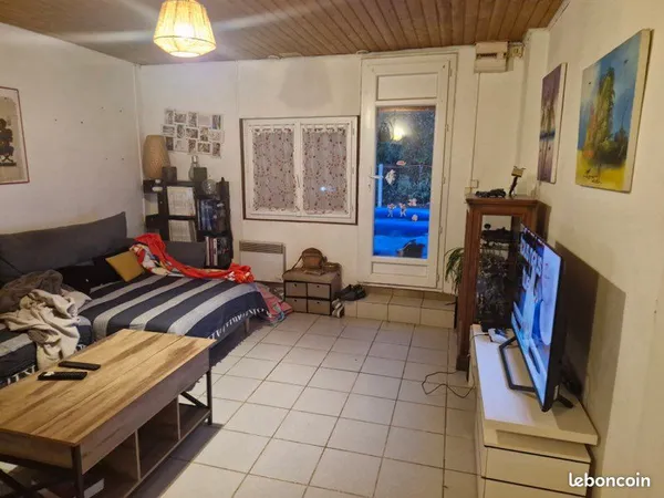Location appartement 95 m2 parc cloturer