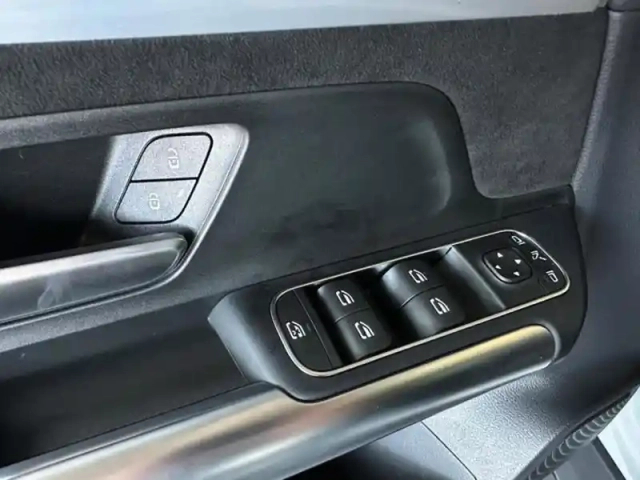 Mercedes Gla 250 e hybrid eq amg exclusive — photo 20