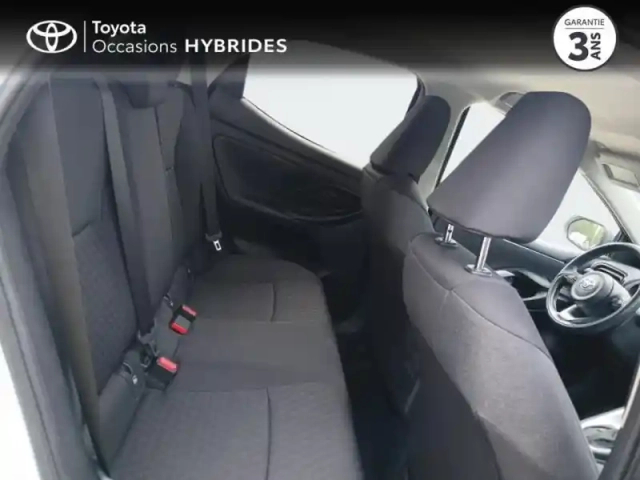 Toyota Yaris 116h design 5p my22 — photo 22