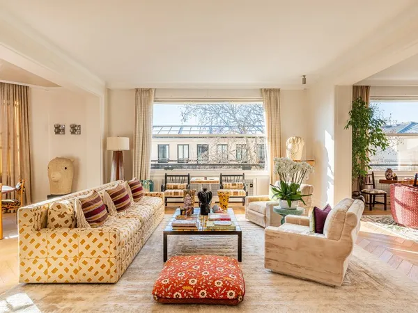 Appartement 5 pièces 225 m²