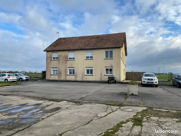 Immeuble 10 pièces 227 m²