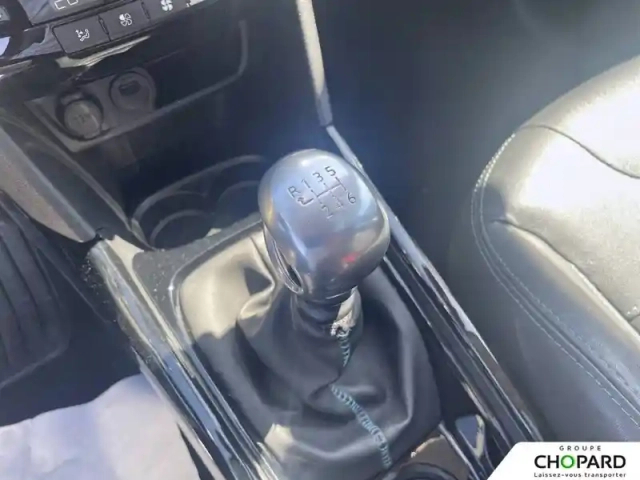 Peugeot 2008 puretech 130ch s&amp;s bvm6 — photo 19