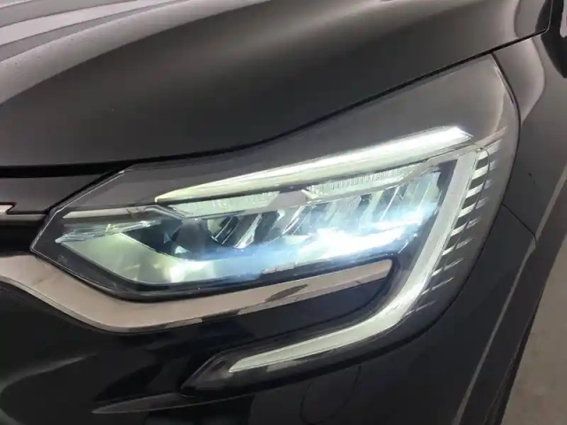 Renault Captur e-tech plug-in 160 — photo 205