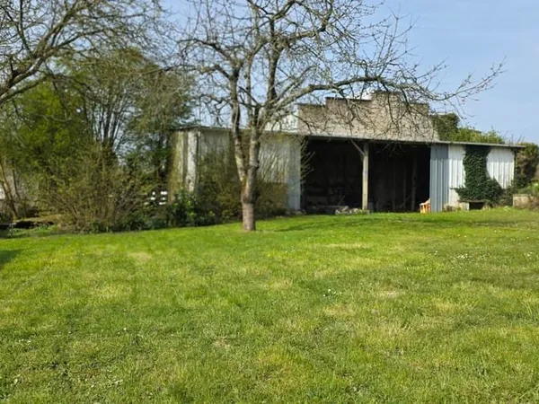 Terrain 669 m²