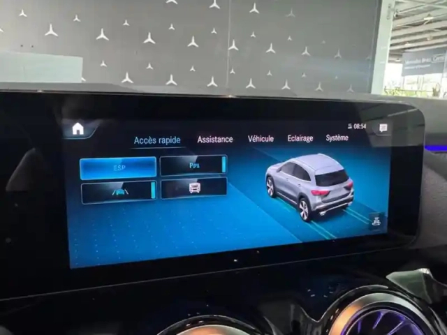 Mercedes Gla 200 amg line — photo 40