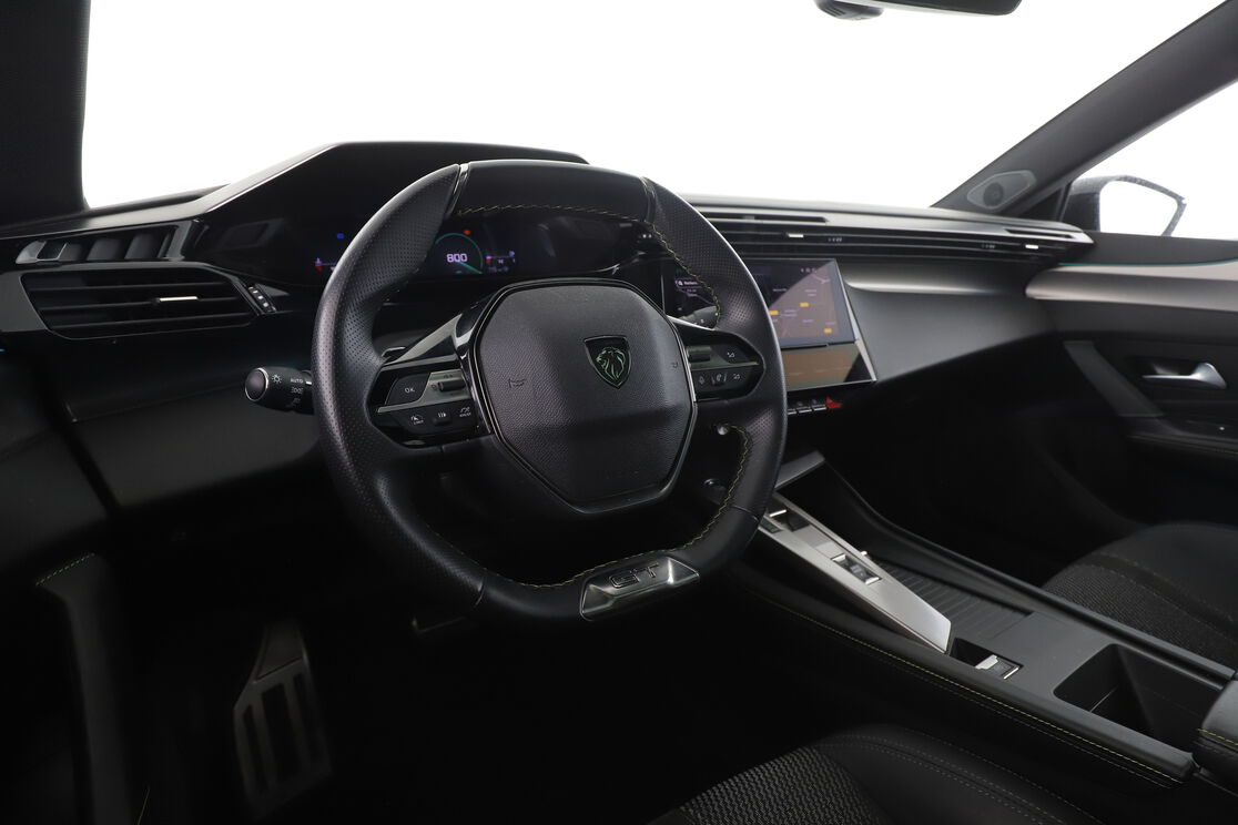 Peugeot 308 SW 1.5 Blue-HDi GT EAT8 — photo 11