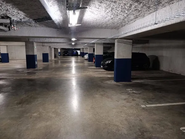 Parking 15 m²