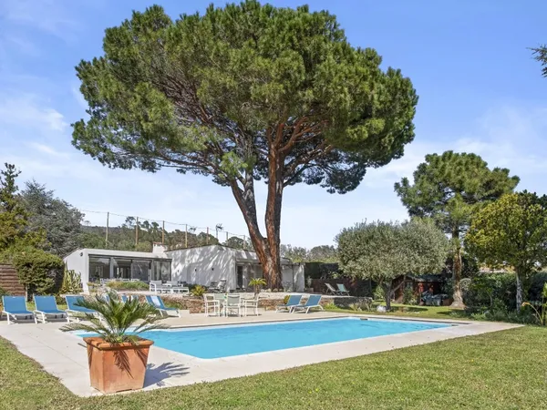 Loue maison 150m² vue mer Golf Saint-Tropez