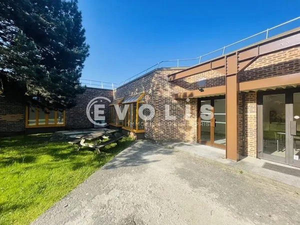 Local d'activité 1155 m²