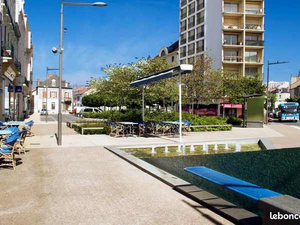 Local commercial centre ville