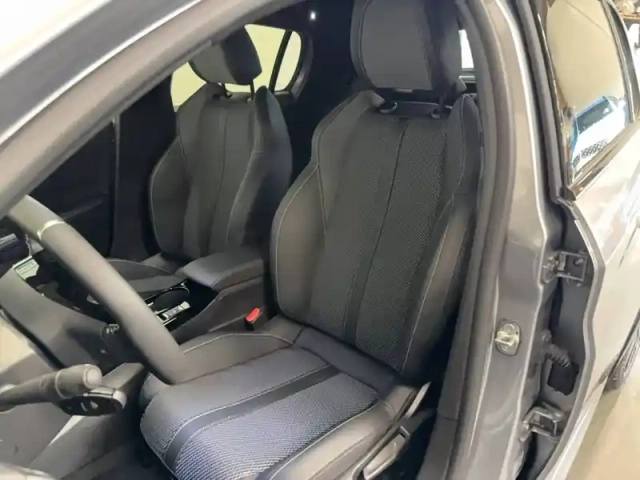 Peugeot 208 electrique 50 kwh 136ch — photo 50