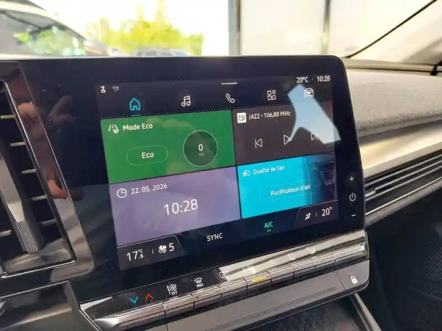 Renault Megane e-tech ev40 130ch standard charge — photo 18
