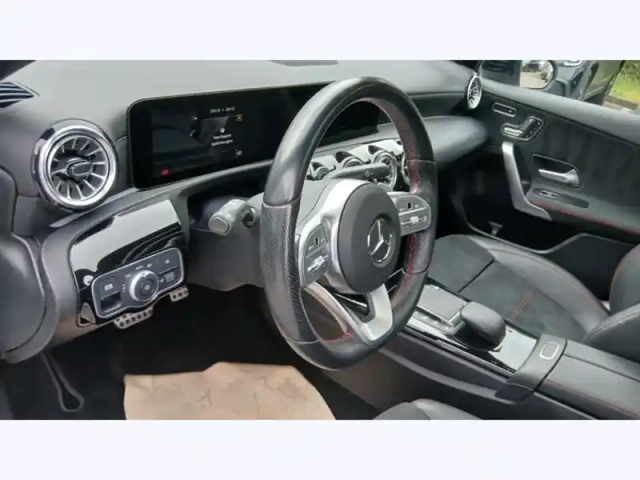 Mercedes Classe A 200 d berline amg line — photo 16