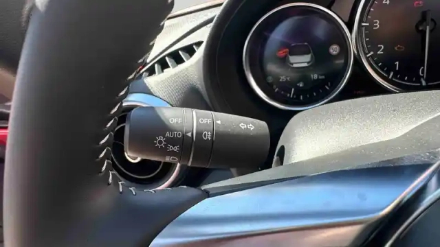 Mazda Mx-5 roadster 1.5l skyactiv-g 132 ch — photo 16
