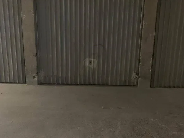 Parking 12 m²