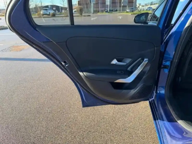 Mercedes Classe A 180 d progressive line — photo 14