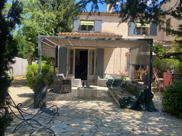Belle villa contemporaine T5