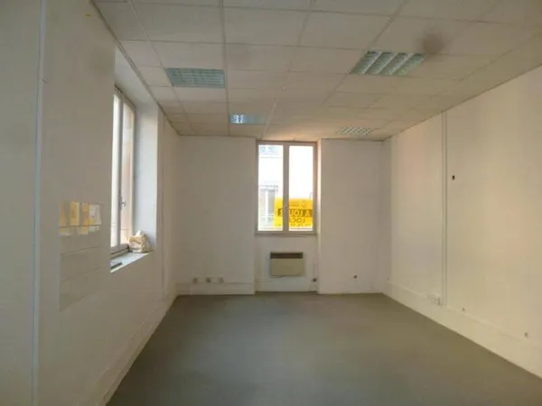 Bureau 33 m²