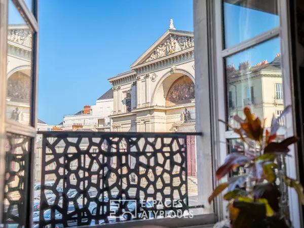 Place du Sanitat: Bel appartement lumineux avec terrasse et garage