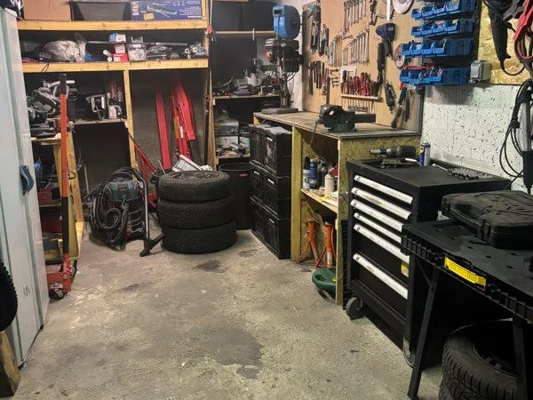 Box équipé pour mécanique automobile / bricolage auto