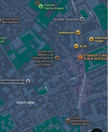 À céder, magnifique local commercial de 40 m² idéalement situé dans un secteur dynamique et recherch