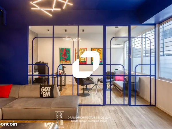 Bureau 231 m²