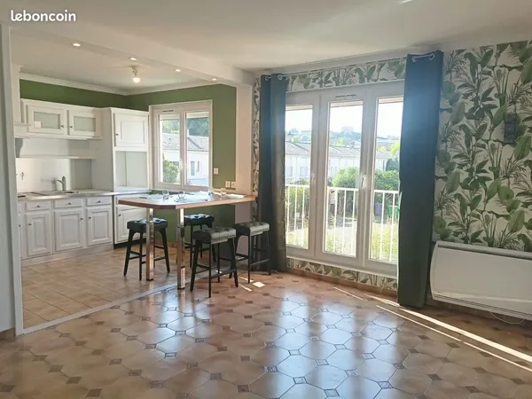 Bel appartement t4 rénové Résidence calme