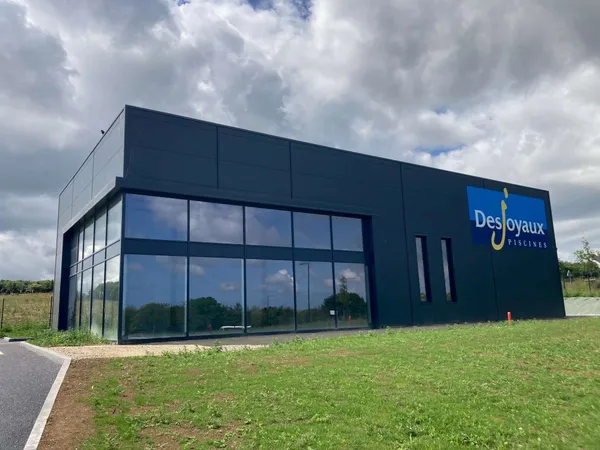 Création d'une concession Piscines Desjoyaux