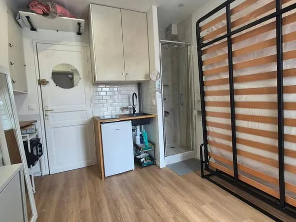 Studio 1 pièce 10 m²