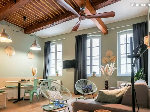 Bel appartement T3 / centre Marseille