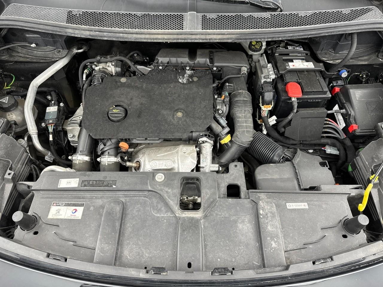 Peugeot 5008 bluehdi 130ch s&s eat8 gt — photo 13