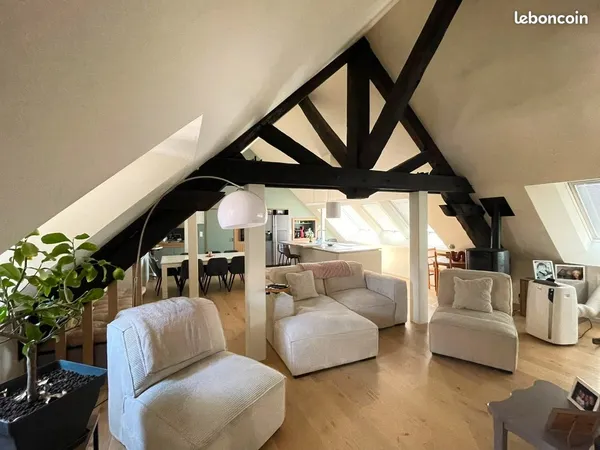 Appartement type T3 dernier étage