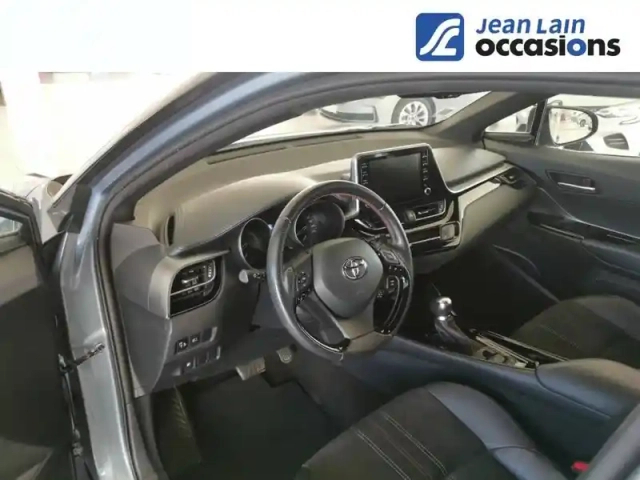 Toyota C-Hr hybride 2.0l — photo 11