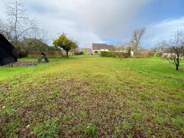 Terrain 1076 m²