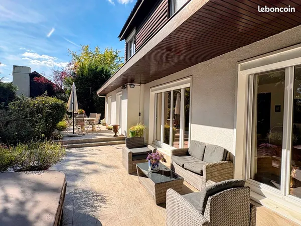 MAISON 8 PIECES 260m2 CHAVENAY PROCHE SAINT NOM LA BRETECHE
