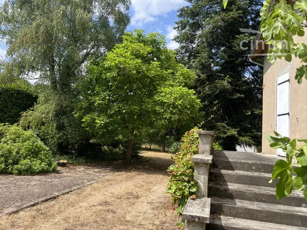 Maison familiale de 125 m² Habitables et une belle dépendance de charme