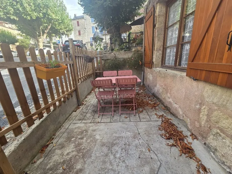 Photo 2