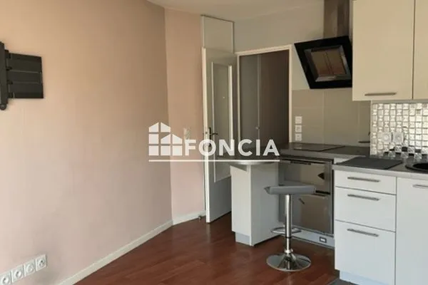 Studio 1 pièce 26 m²