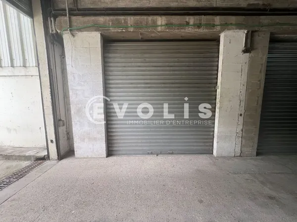 Locaux d'activité - A LOUER - 120 m² non divisibles