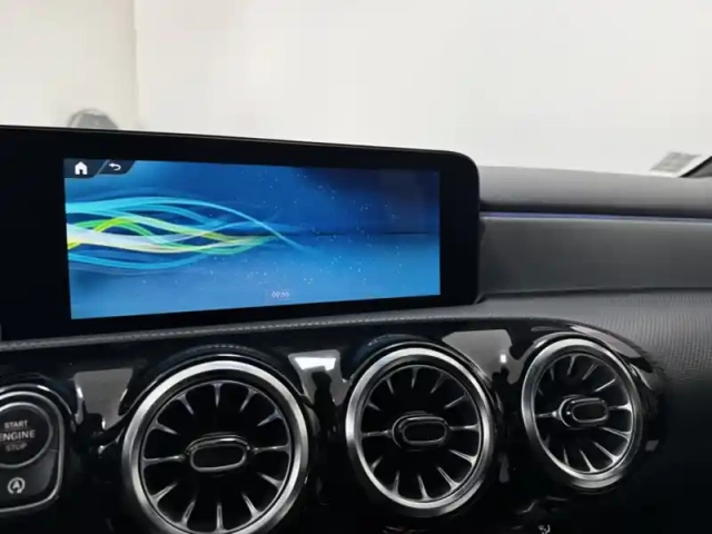 Mercedes Classe A a 200 compacte — photo 19