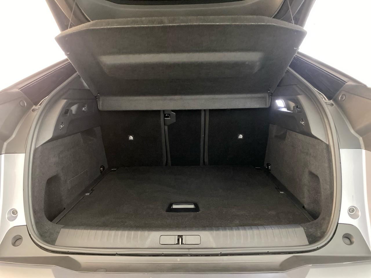 Peugeot 3008 hybrid 145 e-dcs6 gt — photo 6