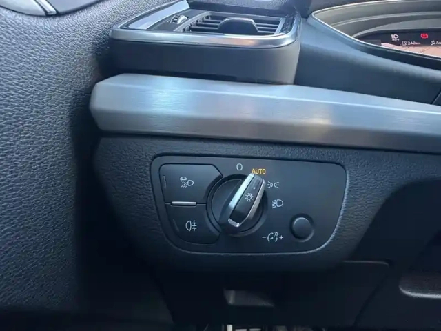 Audi Q5 35 tdi 163 s tronic 7 — photo 32