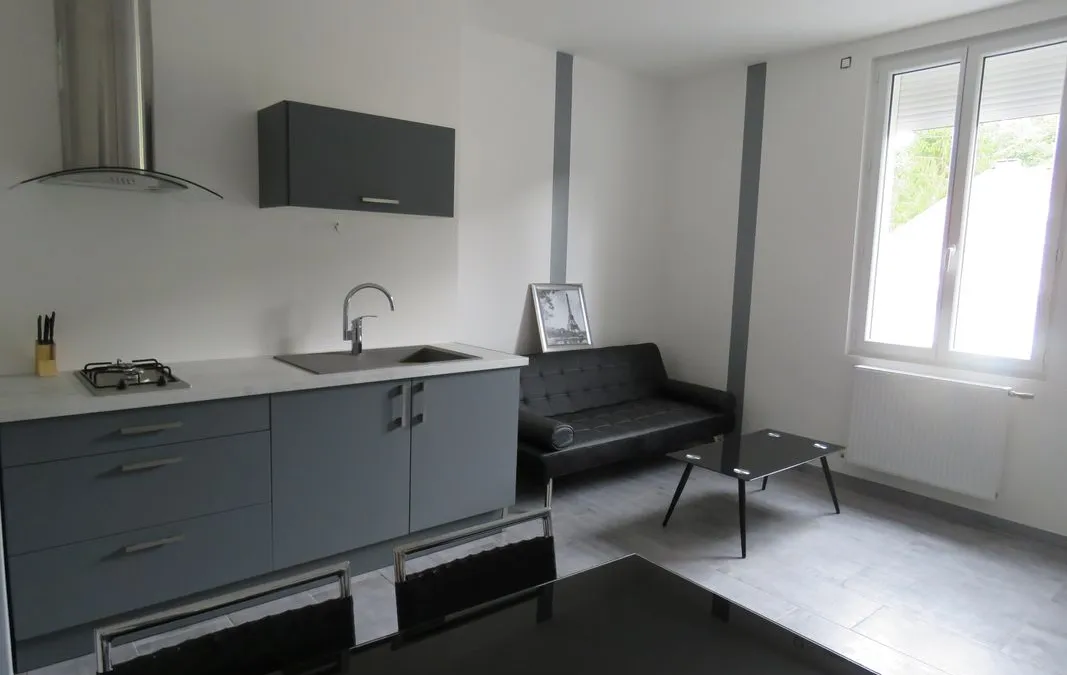 Photo 1