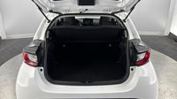 Toyota Yaris 116h Dynamic 5p MY22 — photo 14