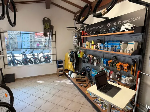 Fond commerce location vélo electrique