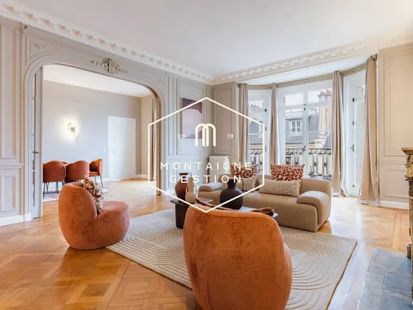 Appartement 6 pièces 253 m²